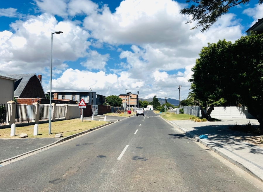 2 Bedroom Property for Sale in Table View Western Cape